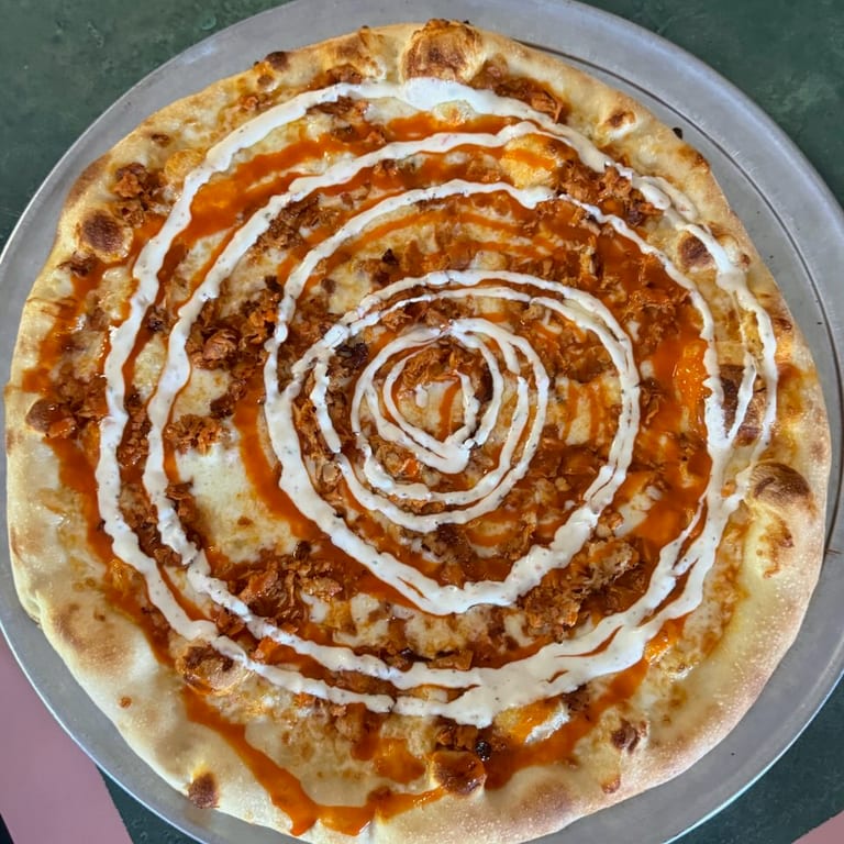 Buffalo Chicken Pizza Delight